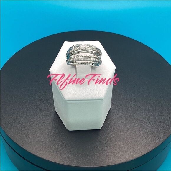 💎⭐️Stacked melee  paved Cz Diamond multilayered ring.💍 - Picture 13 of 15